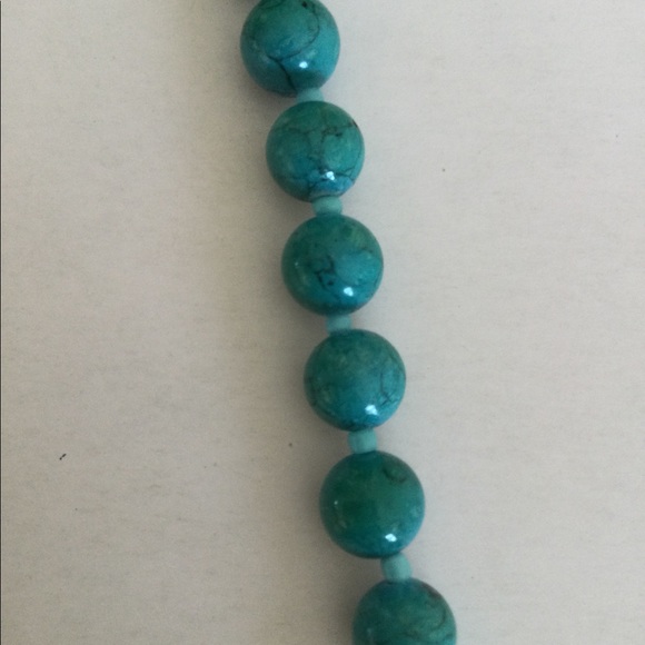 Beaded necklace Aqua color - Picture 4 of 4